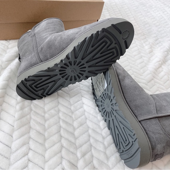 UGG Cory II Genuine Shearling Lined Boot - Picture 6 of 10